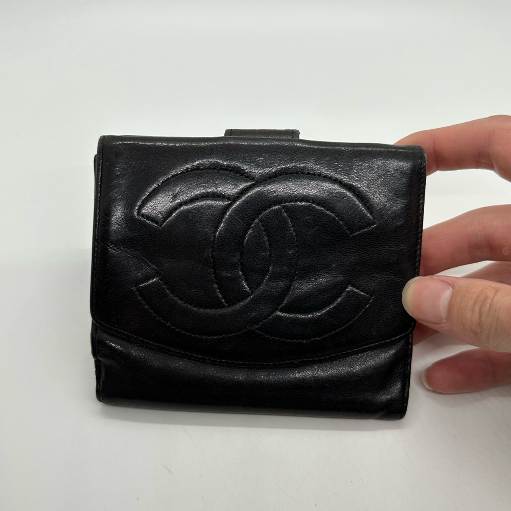 Chanel Interlocking CC wallet